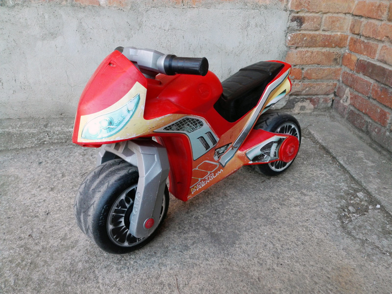 andarin moto infantil plastico 45.5x71x31.5 1u